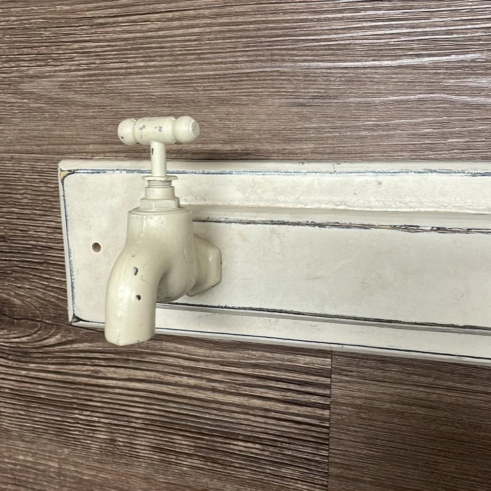 Faucet Hook Wall Hanging